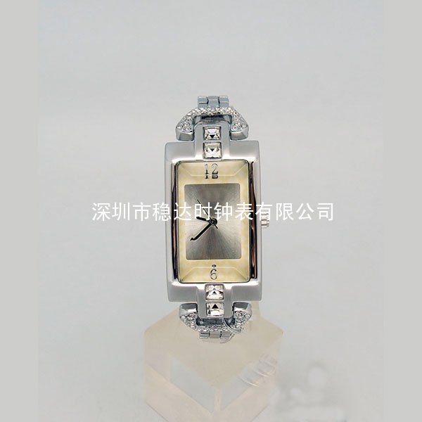 穩(wěn)達時高檔流行女士手表