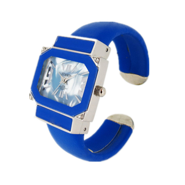 時尚百搭手鐲促銷手表廠家直銷【穩(wěn)達時鐘表】 時尚百搭手鐲促銷手表廠家直銷【穩(wěn)達時鐘表】