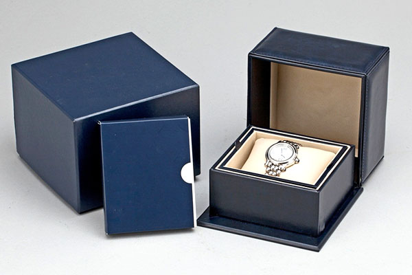 穩(wěn)達時手表廠家專業(yè)定制企業(yè)禮品手表