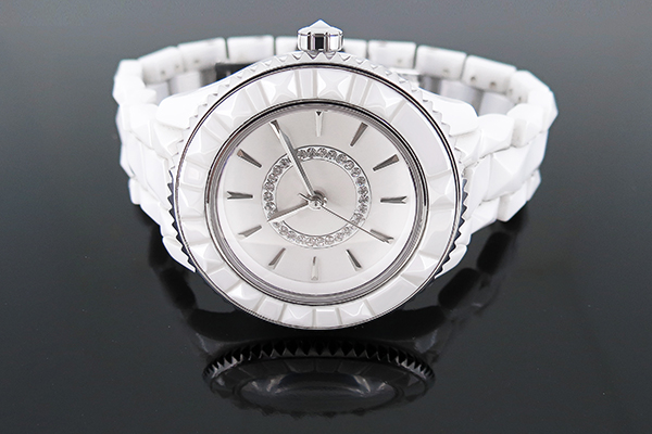 穩(wěn)達(dá)時(shí)陶瓷手表加工廠