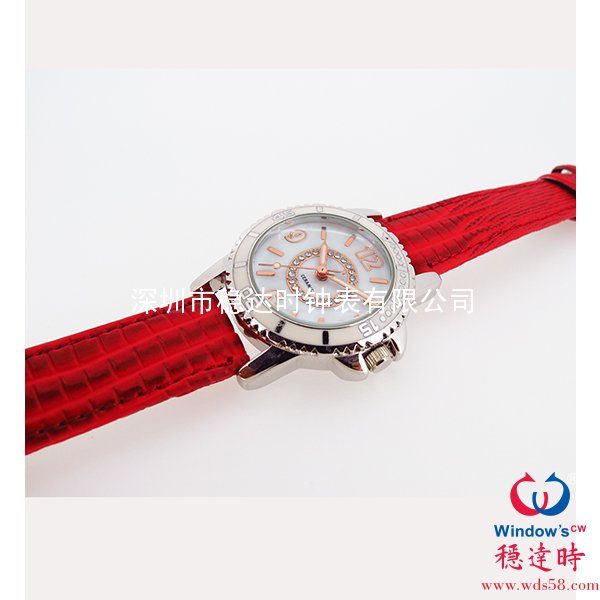 時(shí)尚皮帶手表定制