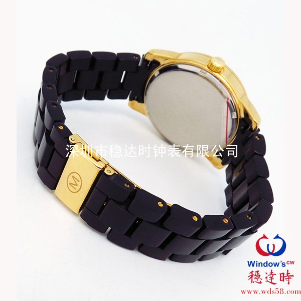 黑色朔料帶男士手表