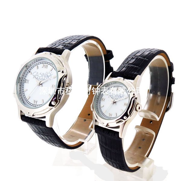 穩(wěn)達(dá)時情侶手表定制