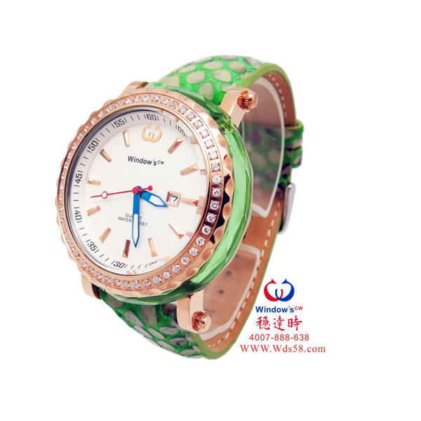 穩(wěn)達(dá)時(shí)可拆換diy水晶殼禮品手表定制工廠(chǎng)