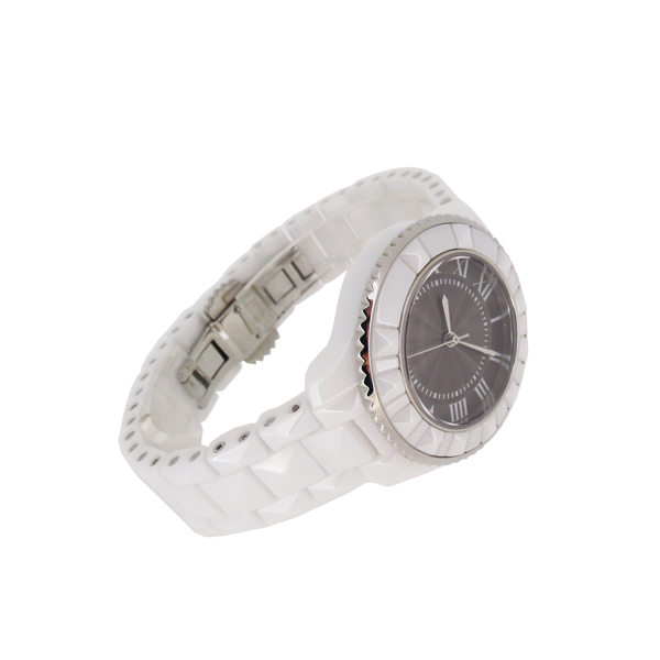 穩(wěn)達(dá)時(shí)時(shí)尚陶瓷手表定制廠家