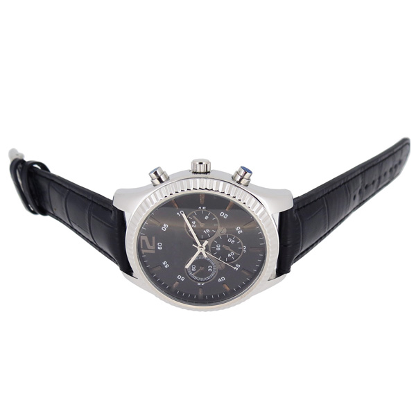 穩(wěn)達(dá)時(shí)時(shí)尚不銹鋼多功能手表定制工廠