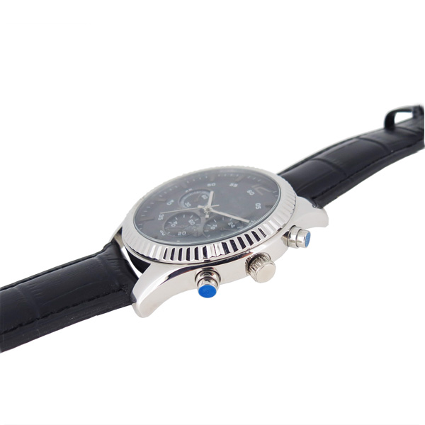 穩(wěn)達(dá)時(shí)時(shí)尚不銹鋼多功能手表定制工廠