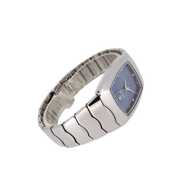 穩(wěn)達(dá)時(shí)石英鎢鋼禮品手表定制廠家