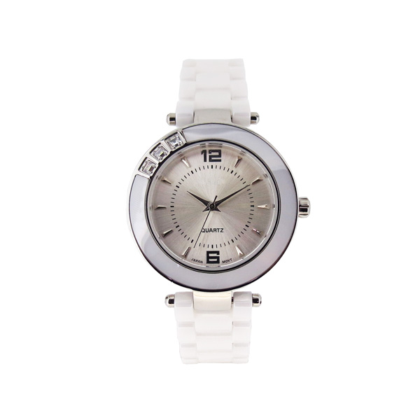 穩(wěn)達(dá)時(shí)陶瓷女士時(shí)尚禮品手表定制廠家