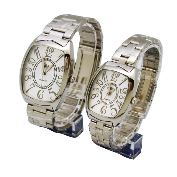 經(jīng)典簡約豪華商務(wù)進(jìn)口機(jī)芯防水防塵情侶手表