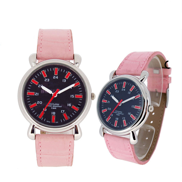 穩(wěn)達(dá)時(shí)大量批發(fā)女式不銹鋼真皮腕表配進(jìn)口機(jī)芯