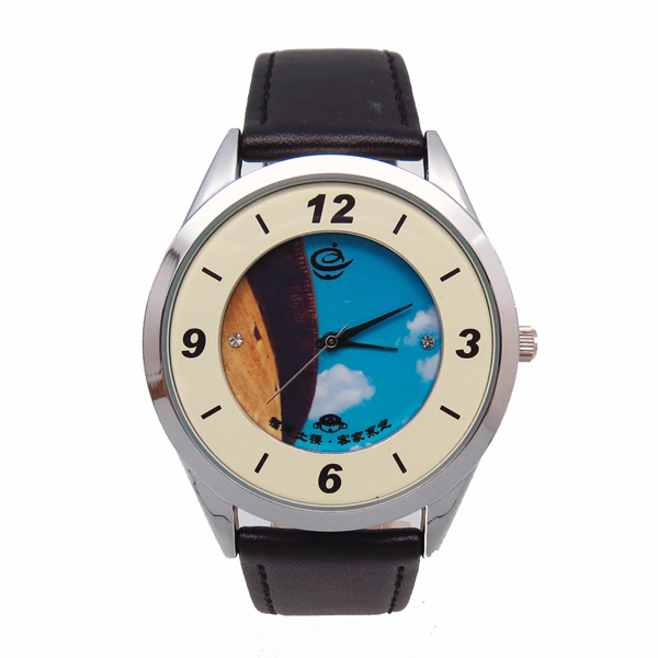 穩(wěn)達(dá)時(shí)經(jīng)典商務(wù)禮品紀(jì)念手表定制