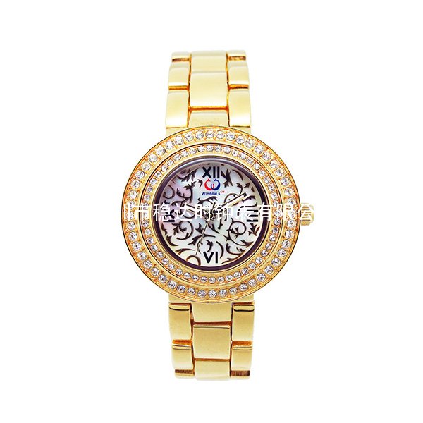 穩(wěn)達(dá)時(shí)銅殼銅帶時(shí)尚禮品手表定做廠家