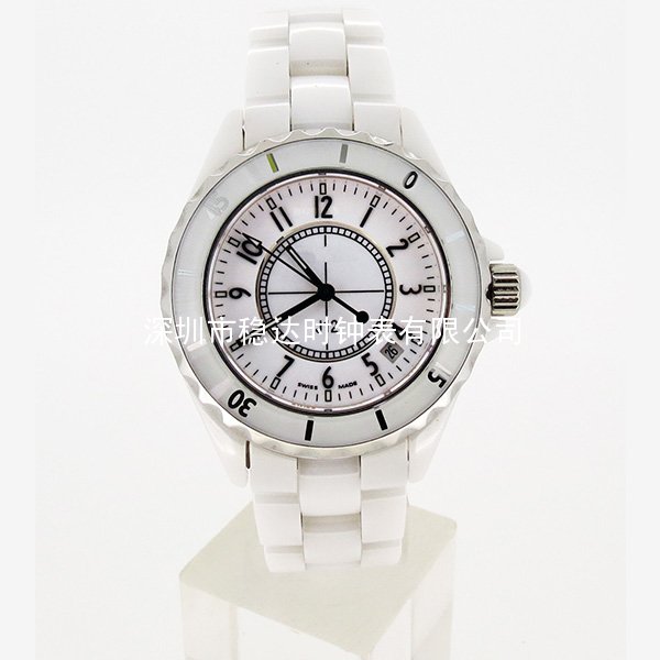 穩(wěn)達時時尚精致陶瓷女士手表批發(fā)