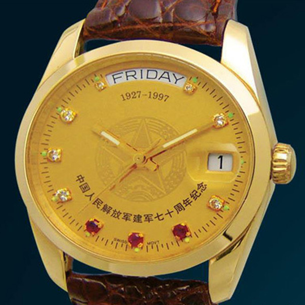 穩(wěn)達時禮品手表定做廠家