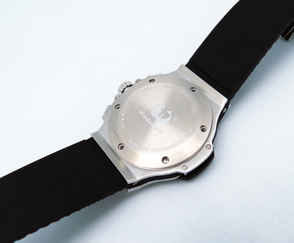 多功能不銹鋼手表批發(fā)廠家直銷多功能三度防水【穩(wěn)達時鐘表】