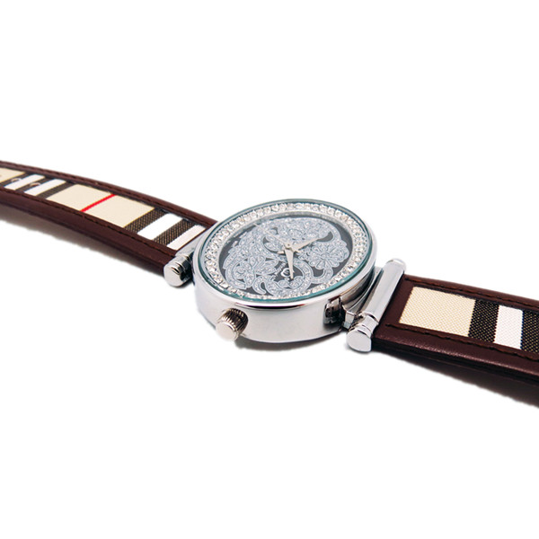 深圳手表批發(fā)廠家供應(yīng)女士禮品手表批發(fā)廠家直銷【穩(wěn)達(dá)時(shí)鐘表】