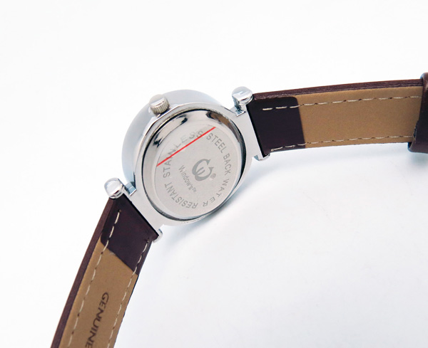 深圳手表批發(fā)廠家供應(yīng)女士禮品手表批發(fā)廠家直銷【穩(wěn)達(dá)時(shí)鐘表】