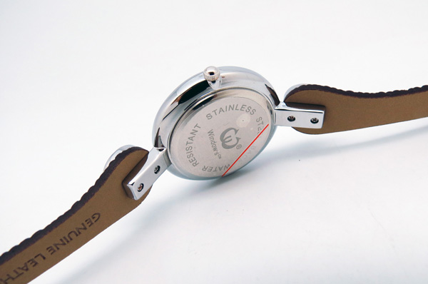 合金鑲鉆女士皮帶禮品手表批發(fā)廠家【穩(wěn)達時鐘表】