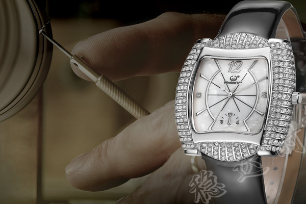 穩(wěn)達時女士手表