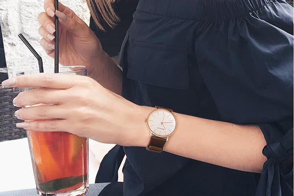 簡約款型格手表定制&mdash;穩(wěn)達時鐘表