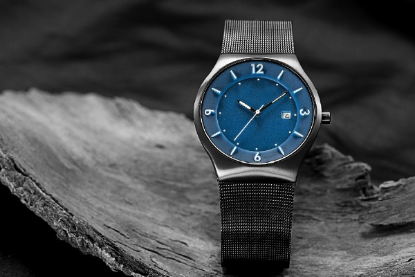 干練型不銹鋼米蘭表帶——穩(wěn)達(dá)時手表生產(chǎn)廠家專供