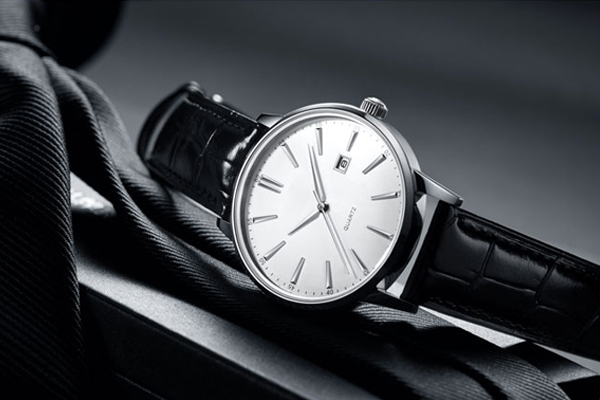 真皮腕表 品味淵長(zhǎng) 穩(wěn)達(dá)時(shí)商務(wù)腕表定制