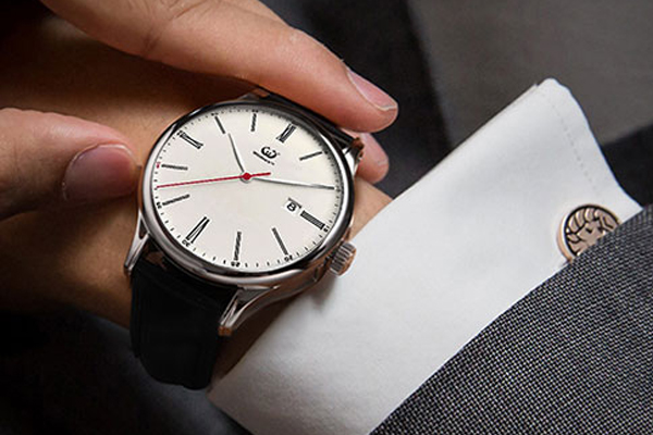 深圳手表廠 定制中高端品質(zhì)穩(wěn)達時廠家供應(yīng)