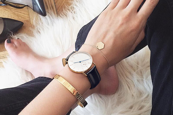 手表廠(chǎng)家直銷(xiāo)時(shí)尚女士腕表 穩(wěn)達(dá)時(shí)供應(yīng)