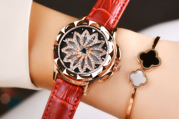 高端時(shí)尚女士腕表 廠家批量定制——穩(wěn)達(dá)時(shí)
