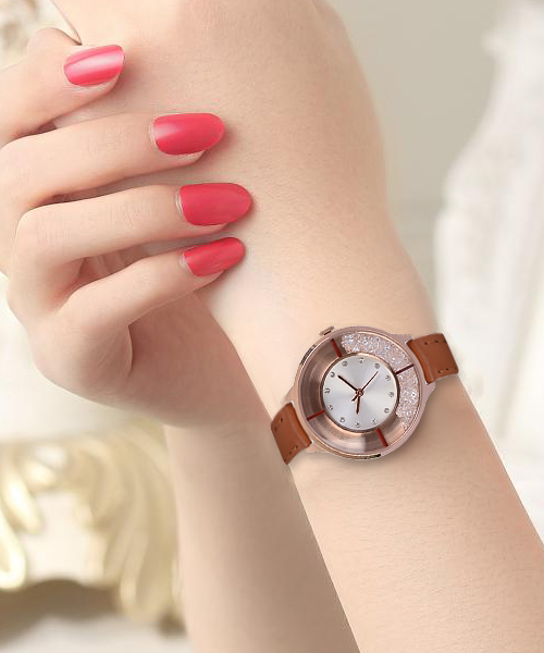 時(shí)尚溢彩流沙女士腕表 穩(wěn)達(dá)時(shí)廠家批量批發(fā)定制生產(chǎn)