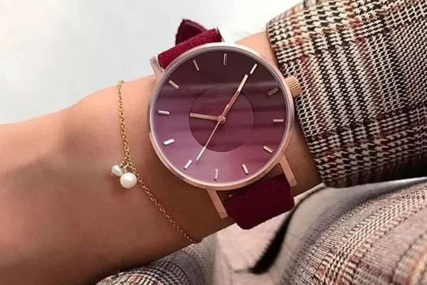 極簡時尚女士防水石英表 穩(wěn)達(dá)時廠家批量生產(chǎn)