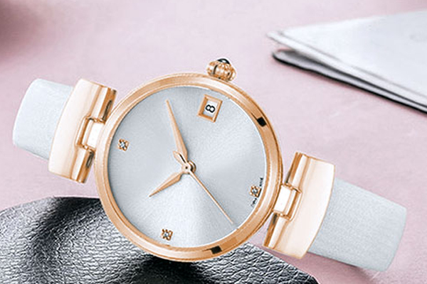 時尚太陽紋女士腕表穩(wěn)達時廠家貨源直供