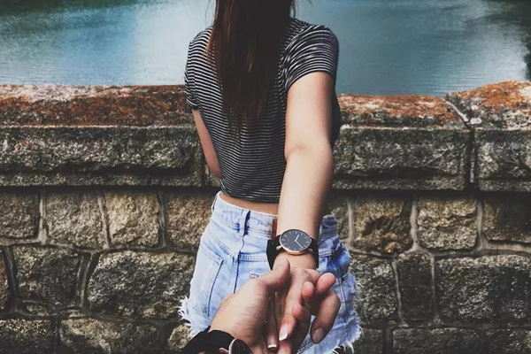 穩(wěn)達時廠家直銷禮品手表 紀念腕表 男女士腕表