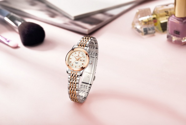 夜光雙日歷防水學(xué)生情侶石英表定制