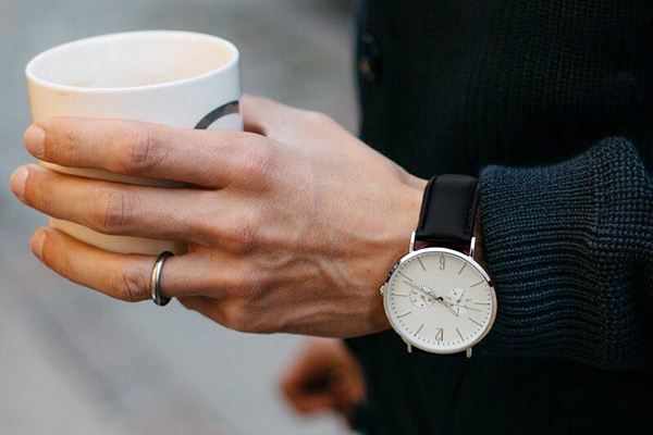 時尚簡約速賣通經(jīng)典男士手表