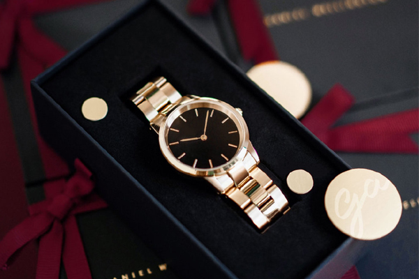 不銹鋼鋼表款式推送中！穩(wěn)達(dá)時手表廠