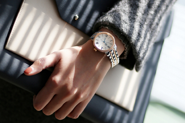 時髦腕表貨源-就找穩(wěn)達(dá)時機(jī)械手表生產(chǎn)商