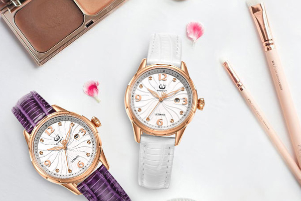 穩(wěn)達(dá)時(shí)精美禮品手表定制代加工廠家供應(yīng)