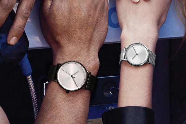 穩(wěn)達時商務小眾情侶石英手表廠家現(xiàn)貨批發(fā)