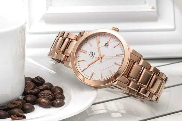 穩(wěn)達(dá)時(shí)商務(wù)設(shè)計(jì)風(fēng)日歷石英手表廠家一手貨源