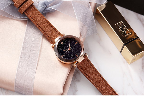 經(jīng)典復(fù)古腕表配置 -皮帶手表廠(chǎng)家直供