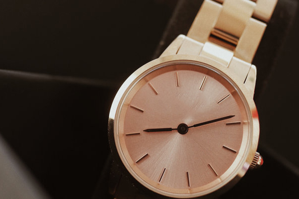 外貿(mào)時尚簡約禮品手表公司 貨源直供